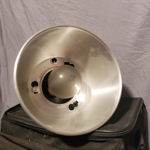 Photographers Set 2 Interfit Tungsten 3200 lights 7 bulbs & carrying case - Picture 3 of 7